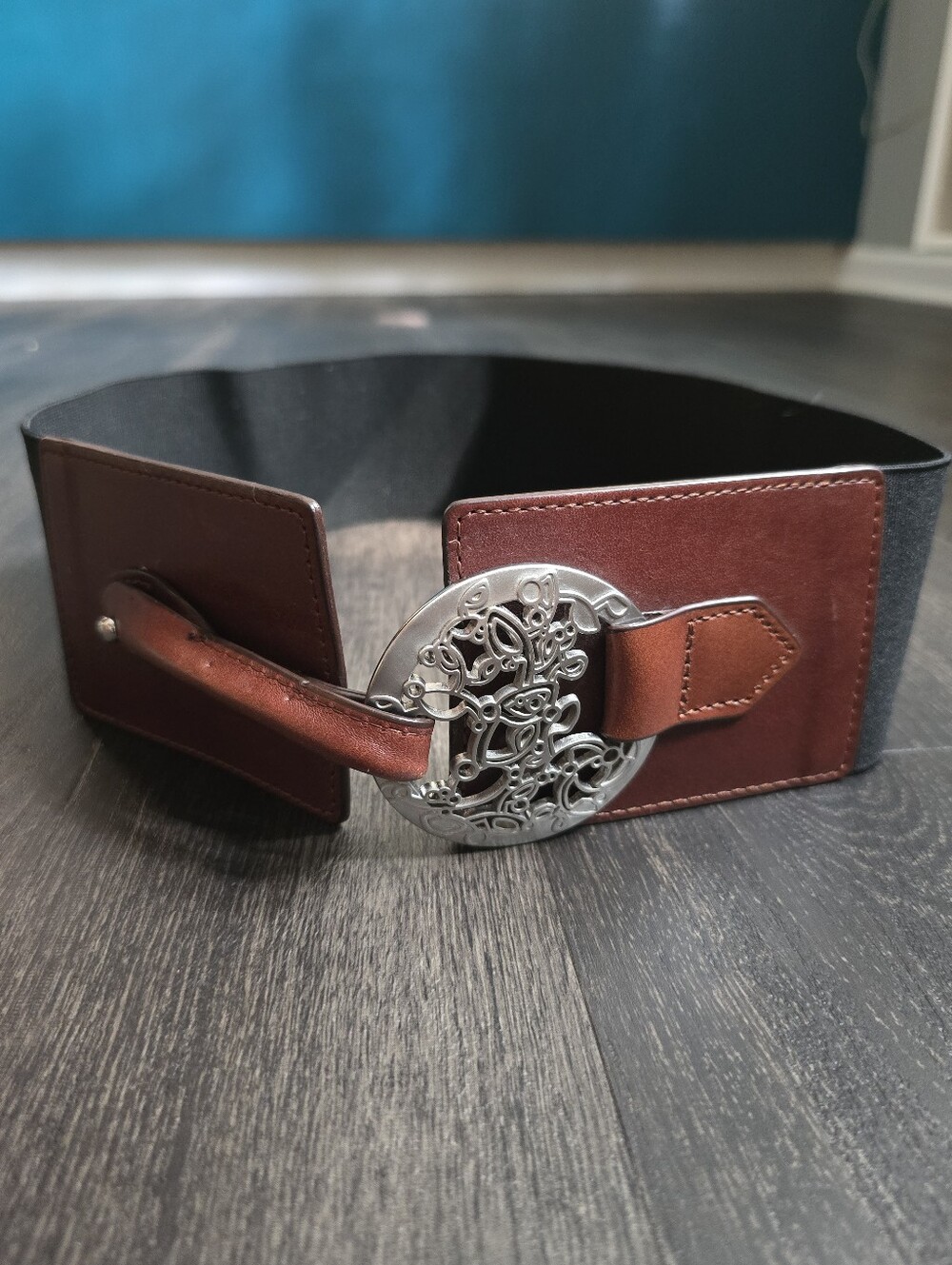 Jockey Wide Elastic Stretch Waist Belt Brown Leather Silver Buckle Boho S/M